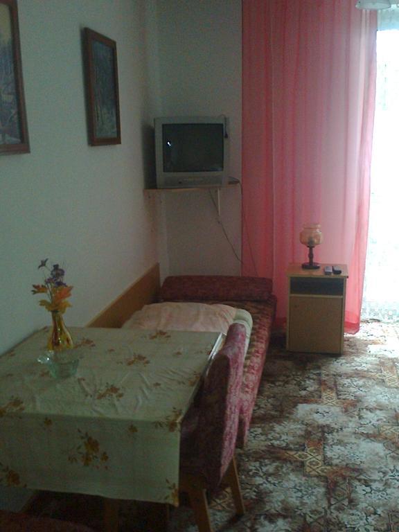 Maxim Pokoje Goscinne Iwonicz-Zdrój Dış mekan fotoğraf